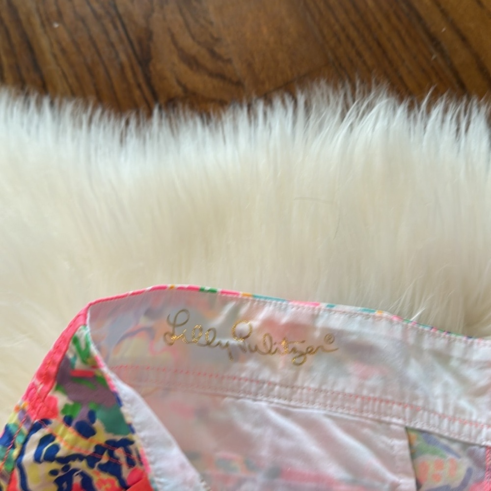 Lilly Pulitzer Kerrie Short in It’s Always Summer Somewhere - Picture 3 of 5